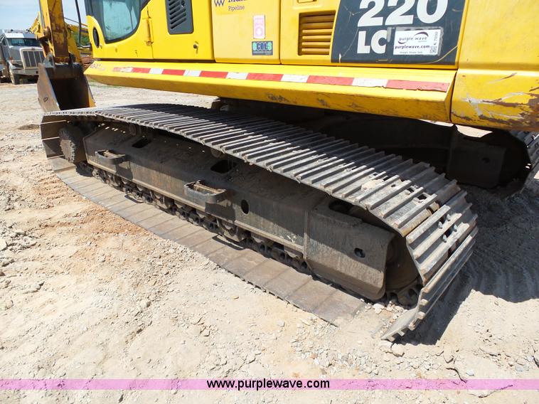 image for item K7030 2011 Komatsu PC220LC-8 excavator