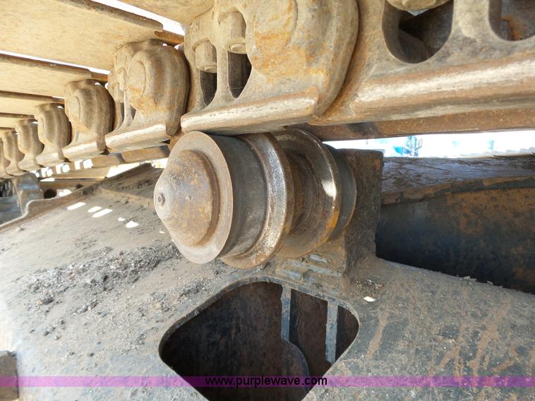 image for item K7030 2011 Komatsu PC220LC-8 excavator