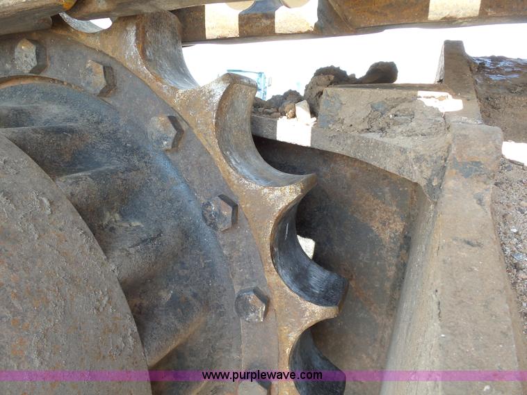 image for item K7030 2011 Komatsu PC220LC-8 excavator