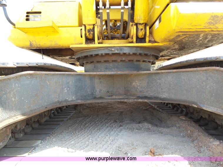 image for item K7030 2011 Komatsu PC220LC-8 excavator