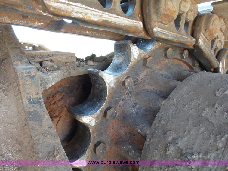 image for item K7030 2011 Komatsu PC220LC-8 excavator