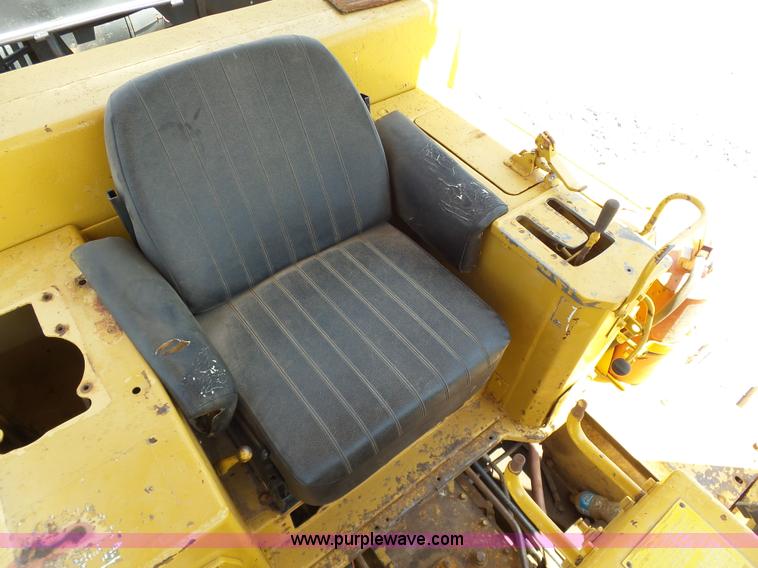 image for item K7031 1984 Caterpillar D6D dozer/tack rig