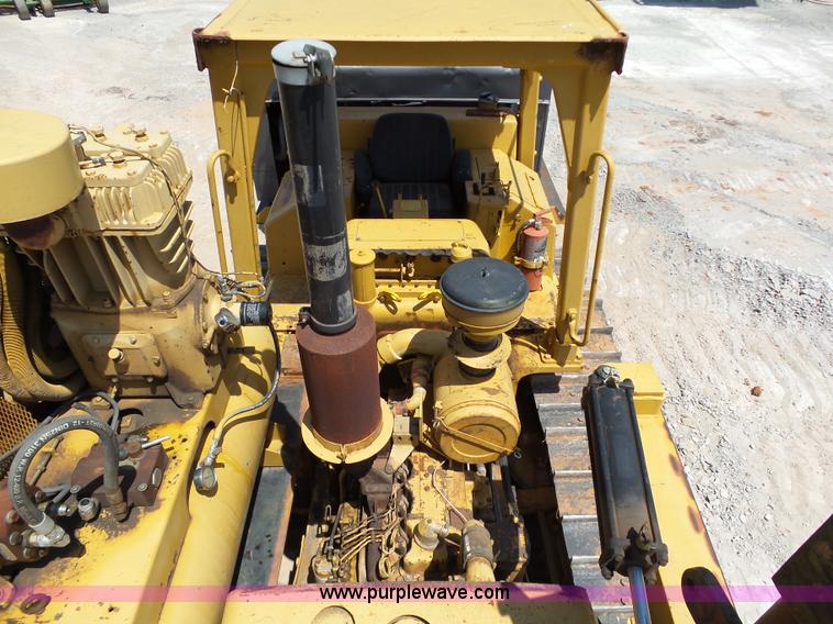 image for item K7031 1984 Caterpillar D6D dozer/tack rig