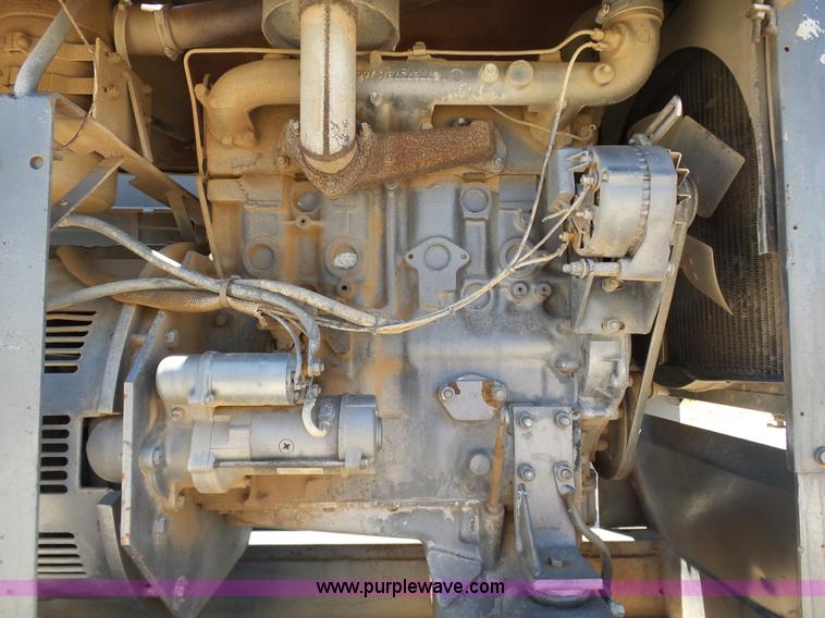 image for item K7031 1984 Caterpillar D6D dozer/tack rig