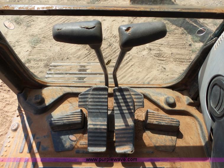 image for item K7032 2008 Komatsu PC200LC-8 excavator