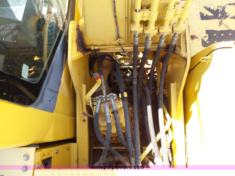 image for item K7032 2008 Komatsu PC200LC-8 excavator