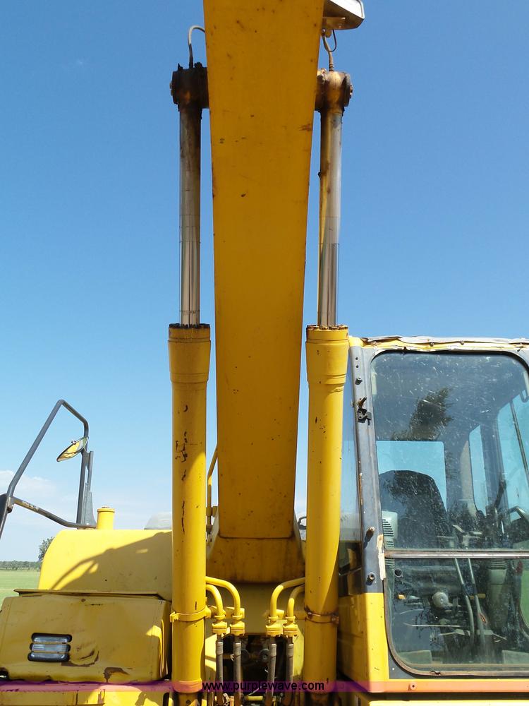 image for item K7032 2008 Komatsu PC200LC-8 excavator