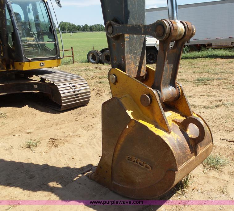 image for item K7034 2012 John Deere 200D LC excavator