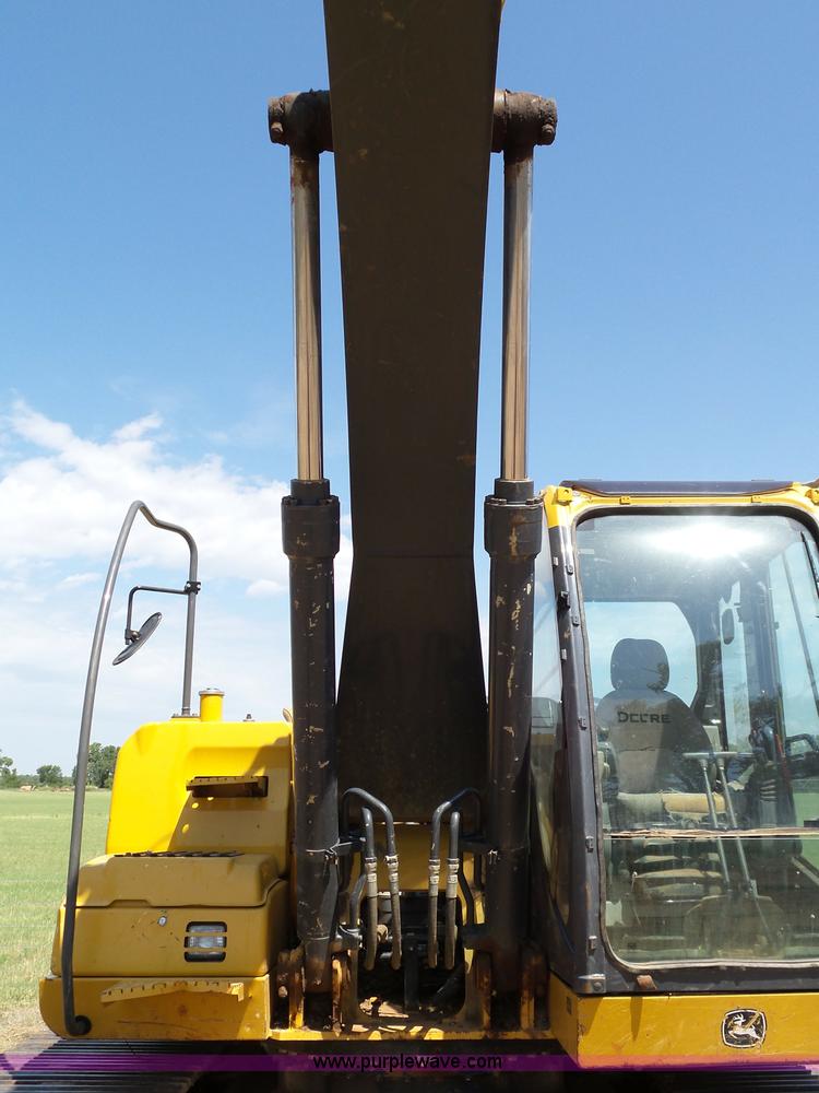 image for item K7034 2012 John Deere 200D LC excavator