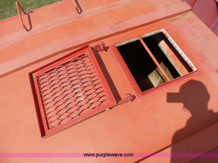 image for item K7035 2011 shop built frac tank trailer