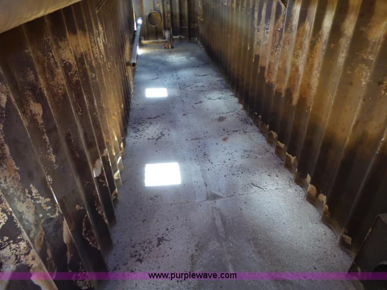 image for item K7037 2011 shop built frac tank trailer