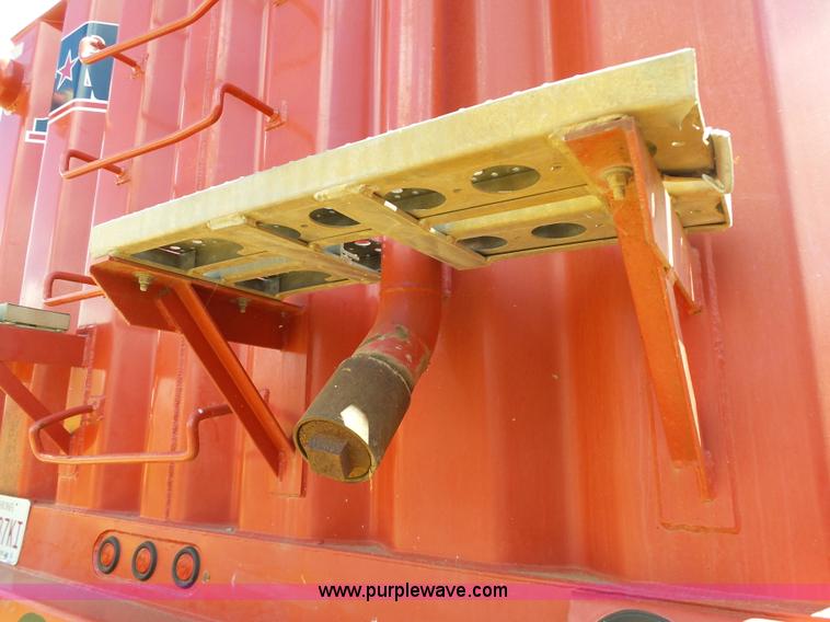 image for item K7037 2011 shop built frac tank trailer