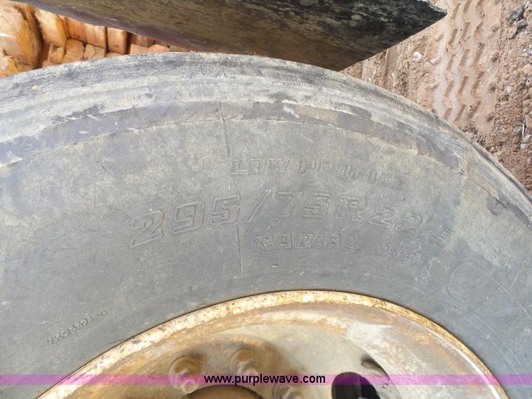 image for item K7037 2011 shop built frac tank trailer