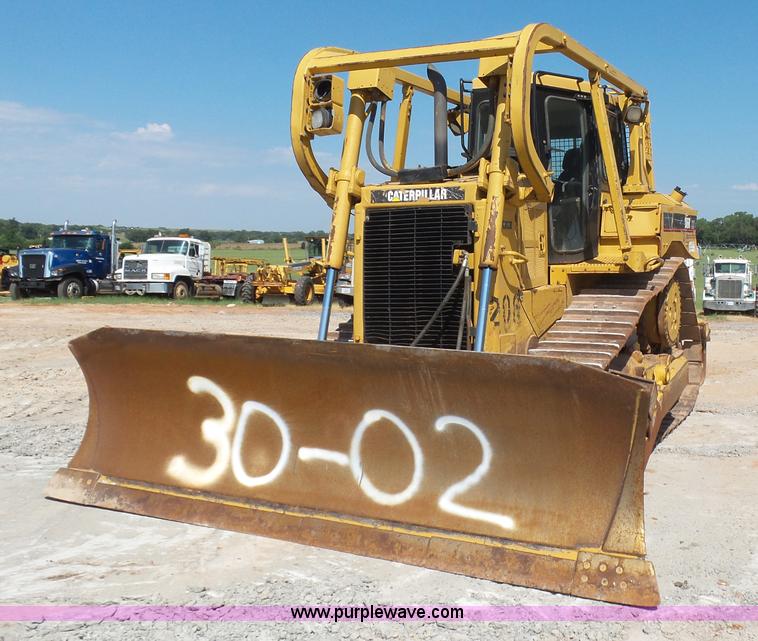 image for item K7038 2006 Caterpillar D6R XL Series III dozer