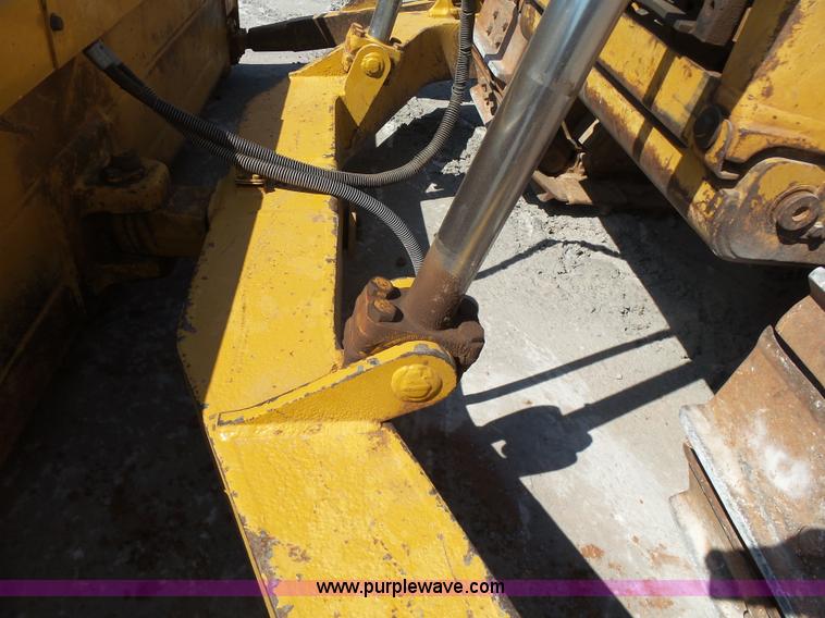 image for item K7038 2006 Caterpillar D6R XL Series III dozer