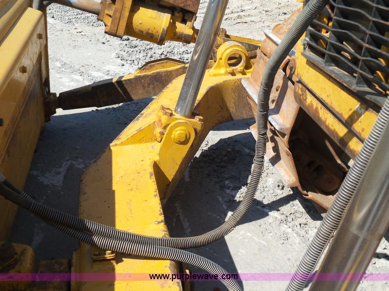 image for item K7038 2006 Caterpillar D6R XL Series III dozer