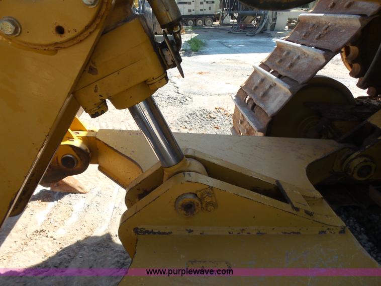 image for item K7038 2006 Caterpillar D6R XL Series III dozer