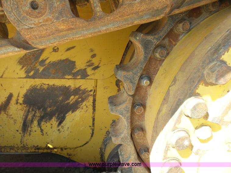 image for item K7038 2006 Caterpillar D6R XL Series III dozer