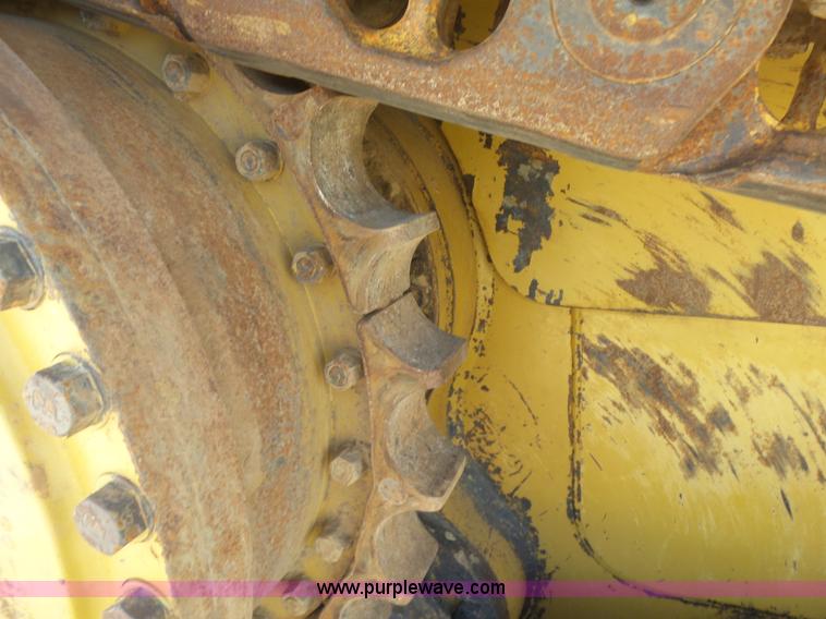 image for item K7038 2006 Caterpillar D6R XL Series III dozer