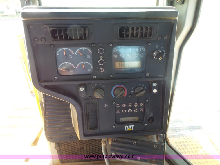 image for item K7039 2007 Caterpillar D6T XL dozer