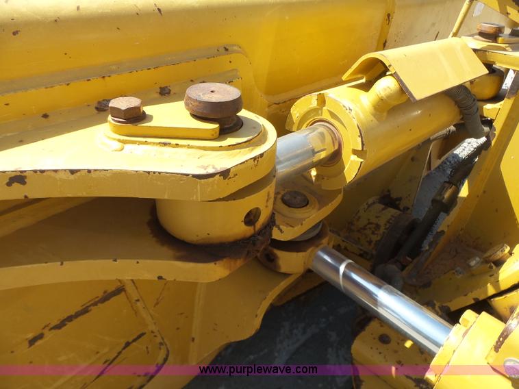 image for item K7039 2007 Caterpillar D6T XL dozer