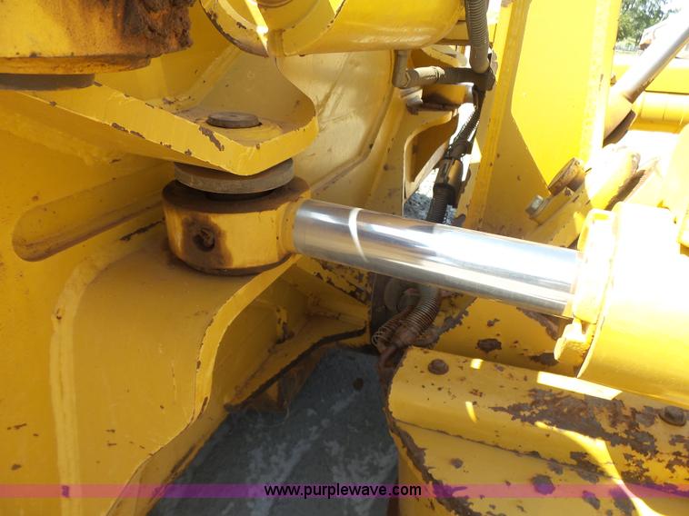 image for item K7039 2007 Caterpillar D6T XL dozer