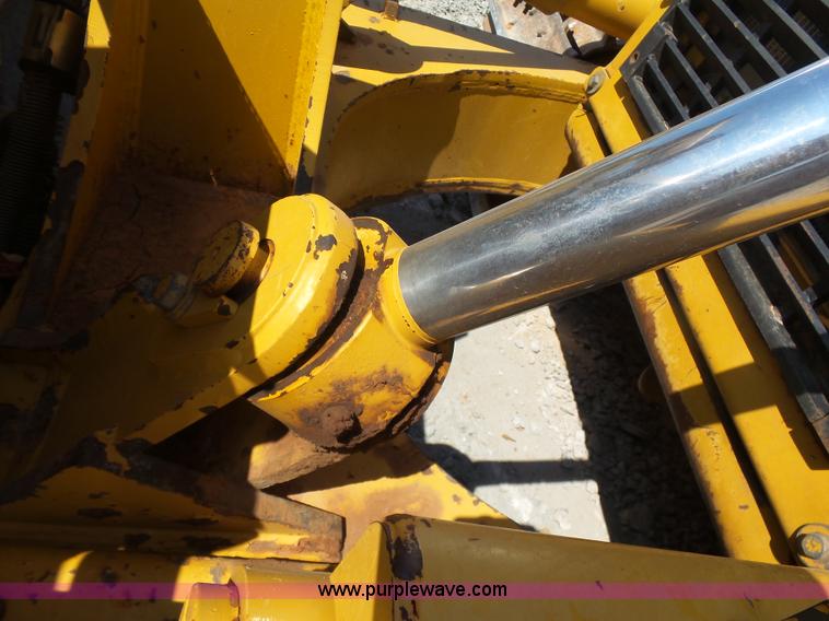 image for item K7039 2007 Caterpillar D6T XL dozer