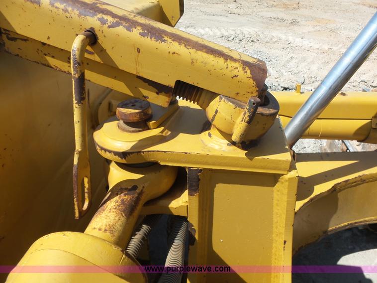 image for item K7039 2007 Caterpillar D6T XL dozer