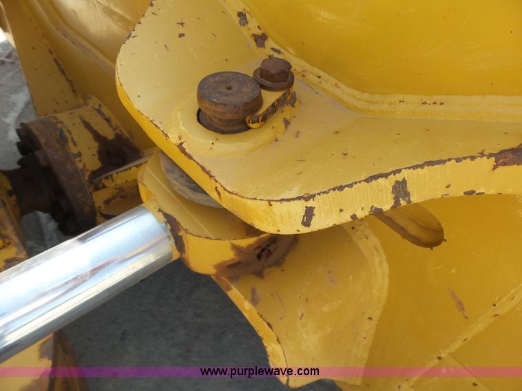 image for item K7039 2007 Caterpillar D6T XL dozer