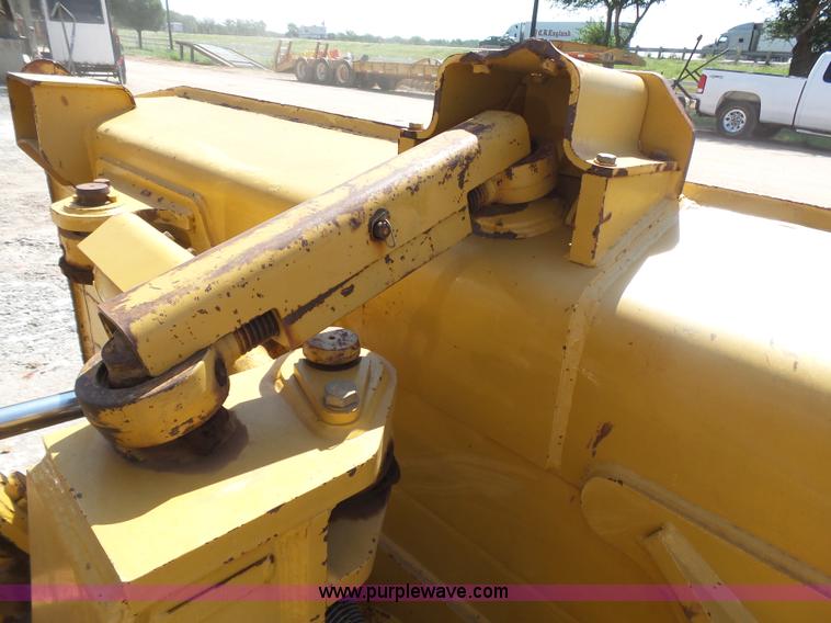 image for item K7039 2007 Caterpillar D6T XL dozer