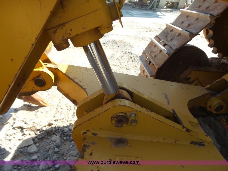 image for item K7039 2007 Caterpillar D6T XL dozer