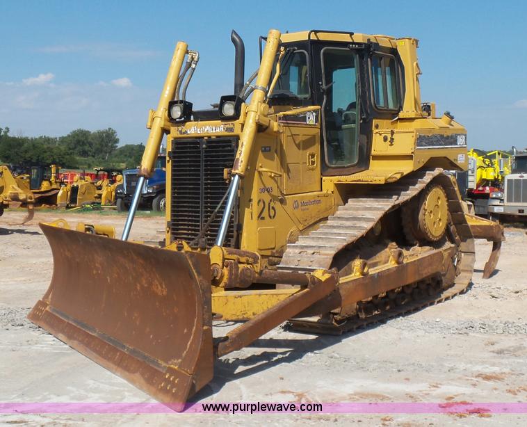 image for item K7040 2006 Caterpillar D6R Series III dozer