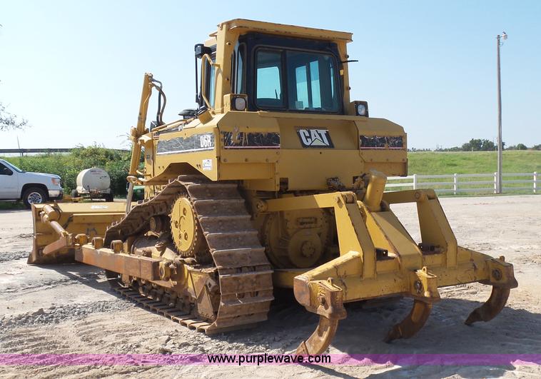 image for item K7040 2006 Caterpillar D6R Series III dozer