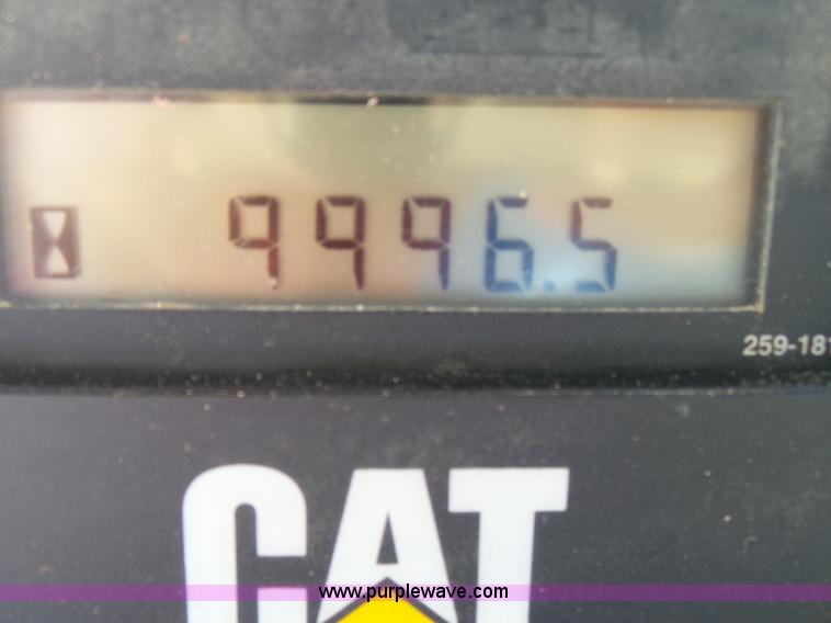 image for item K7040 2006 Caterpillar D6R Series III dozer