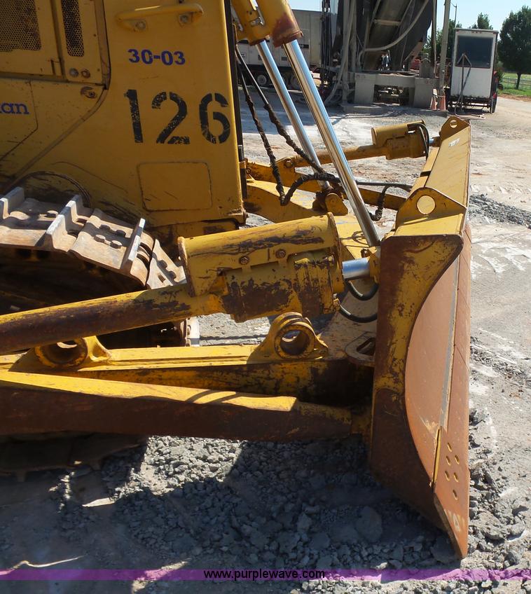 image for item K7040 2006 Caterpillar D6R Series III dozer