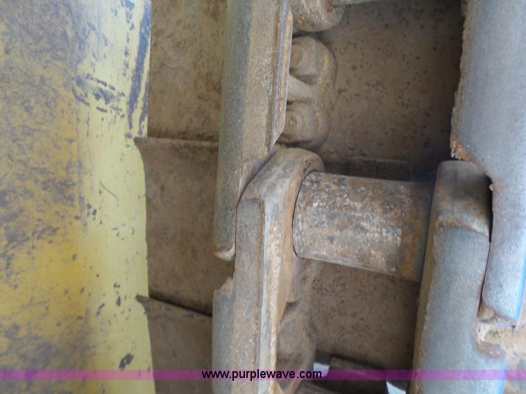 image for item K7040 2006 Caterpillar D6R Series III dozer