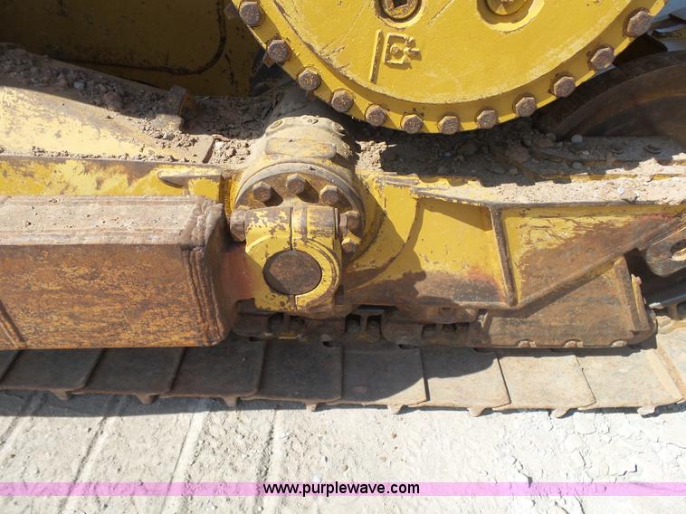 image for item K7040 2006 Caterpillar D6R Series III dozer