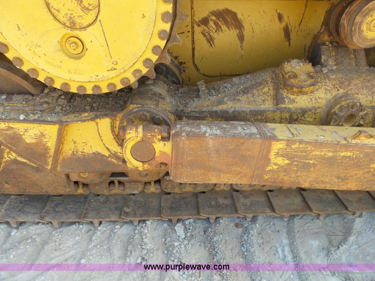 image for item K7040 2006 Caterpillar D6R Series III dozer