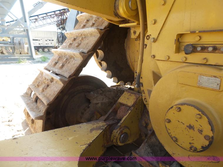 image for item K7040 2006 Caterpillar D6R Series III dozer