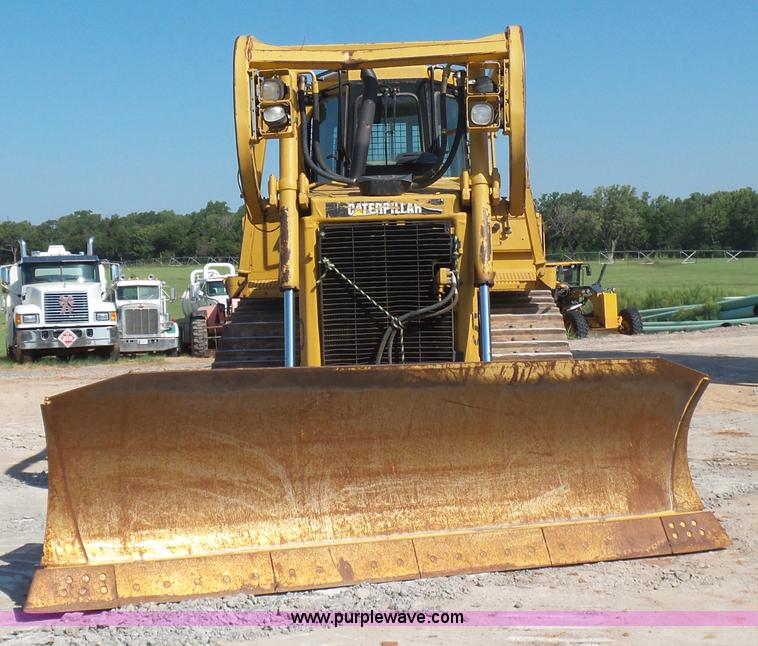 image for item K7042 2006 Caterpillar D6R XL Series III dozer