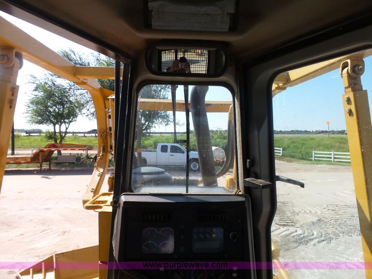 image for item K7042 2006 Caterpillar D6R XL Series III dozer