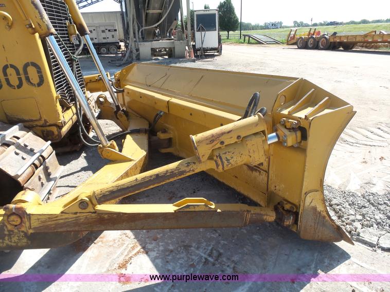 image for item K7042 2006 Caterpillar D6R XL Series III dozer