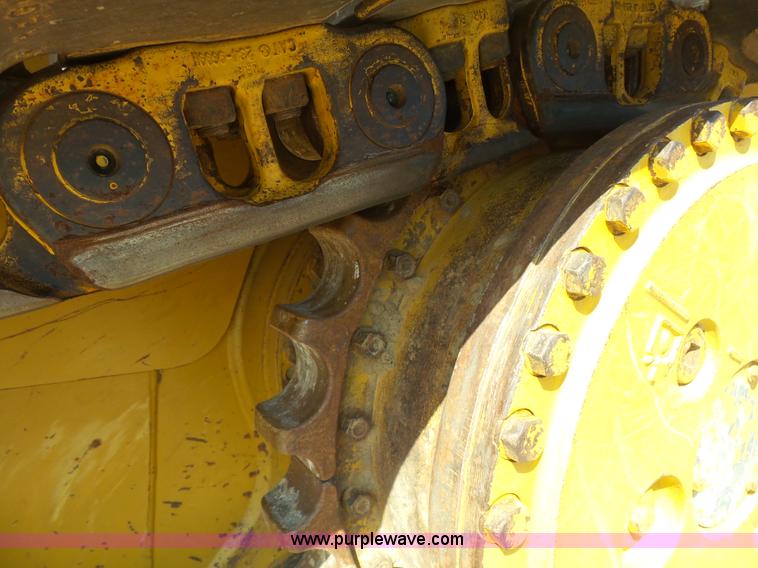 image for item K7042 2006 Caterpillar D6R XL Series III dozer