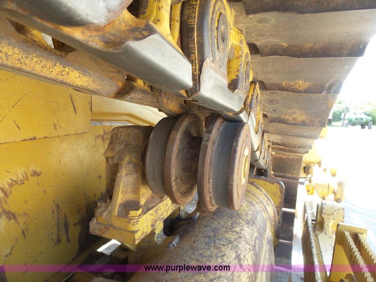 image for item K7042 2006 Caterpillar D6R XL Series III dozer