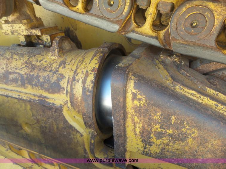 image for item K7042 2006 Caterpillar D6R XL Series III dozer