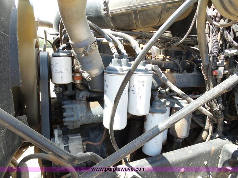 image for item K7043 1998 Mack CH613 Maxicruise semi truck