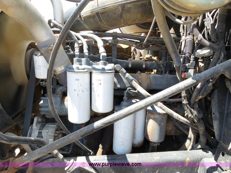 image for item K7043 1998 Mack CH613 Maxicruise semi truck