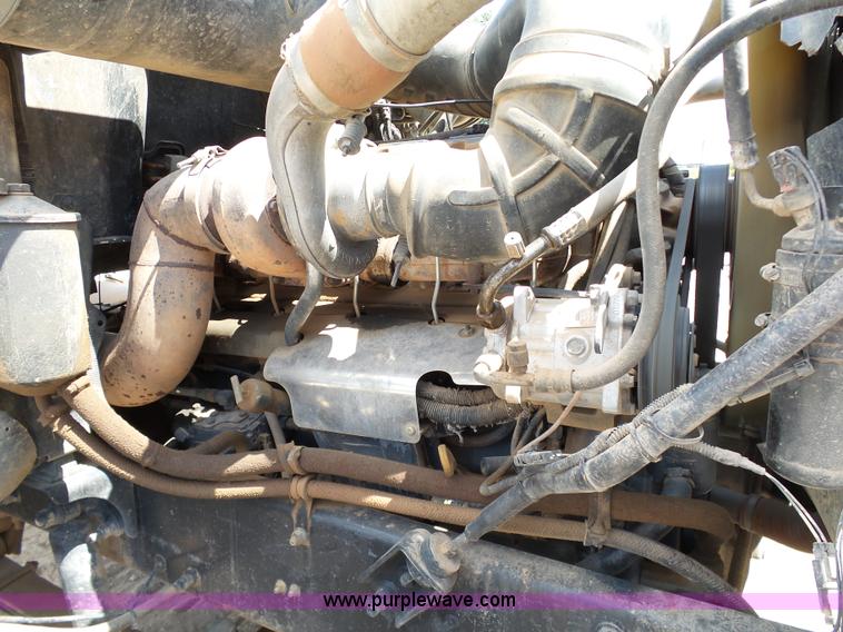 image for item K7043 1998 Mack CH613 Maxicruise semi truck