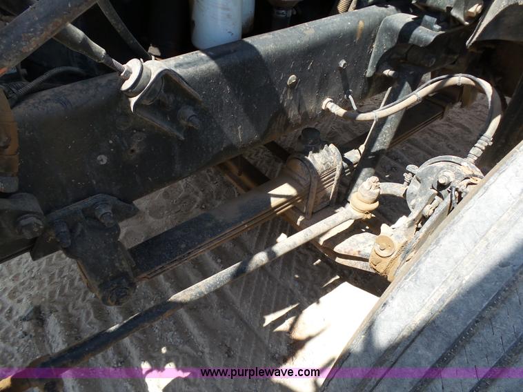 image for item K7043 1998 Mack CH613 Maxicruise semi truck