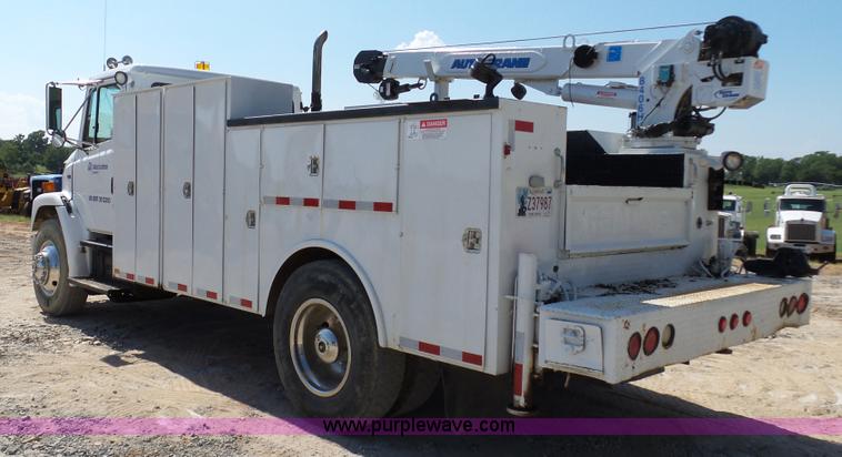 image for item K7044 2003 Freightliner FL70 service truck